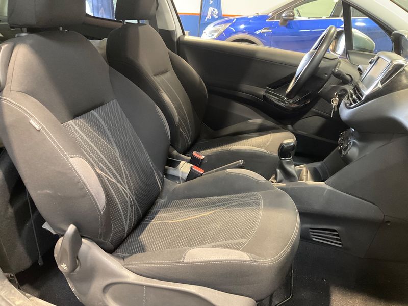 Peugeot 208 1.2 e-VTi Active 2012 – снимка 3