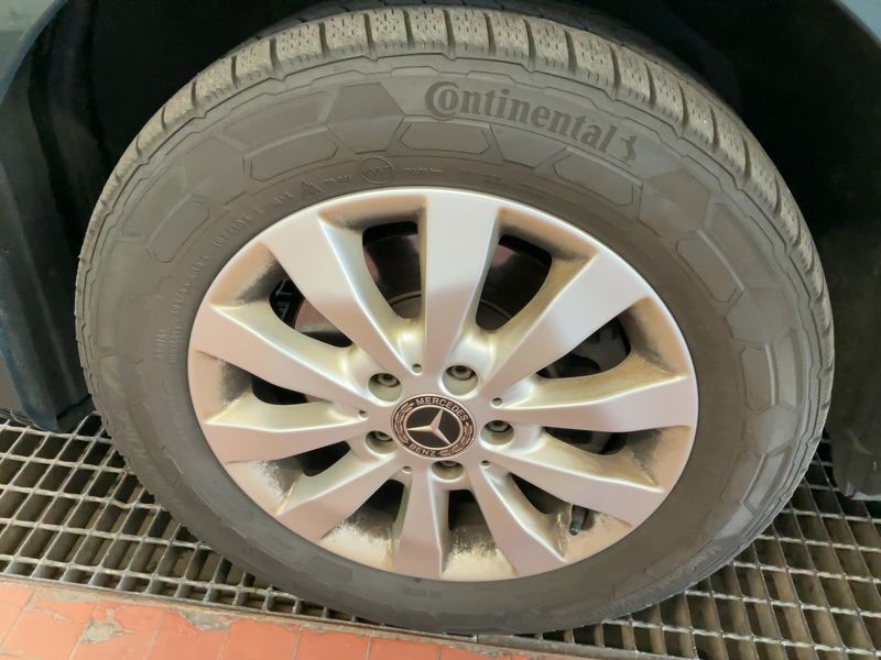 Mercedes-Benz V-Klasse V 220 d RISE kompakt 2022 – снимка 3