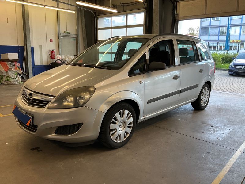 Opel Zafira 1.6 Selection "110 Jahre" 2009 – снимка 1
