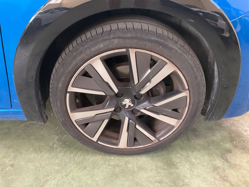 Peugeot 208 1.2 PureTech GT Line 2020 – снимка 11