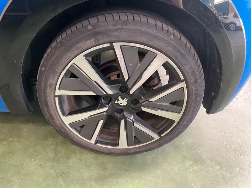 Peugeot 208 1.2 PureTech GT Line 2020 – снимка 5