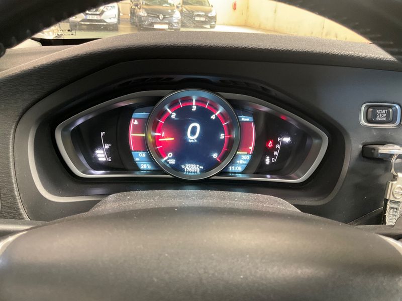 Volvo V40 Cross Country 1.6 D2 Momentum 2014 – снимка 18