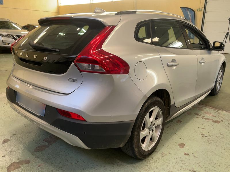 Volvo V40 Cross Country 1.6 D2 Momentum 2014 – снимка 8