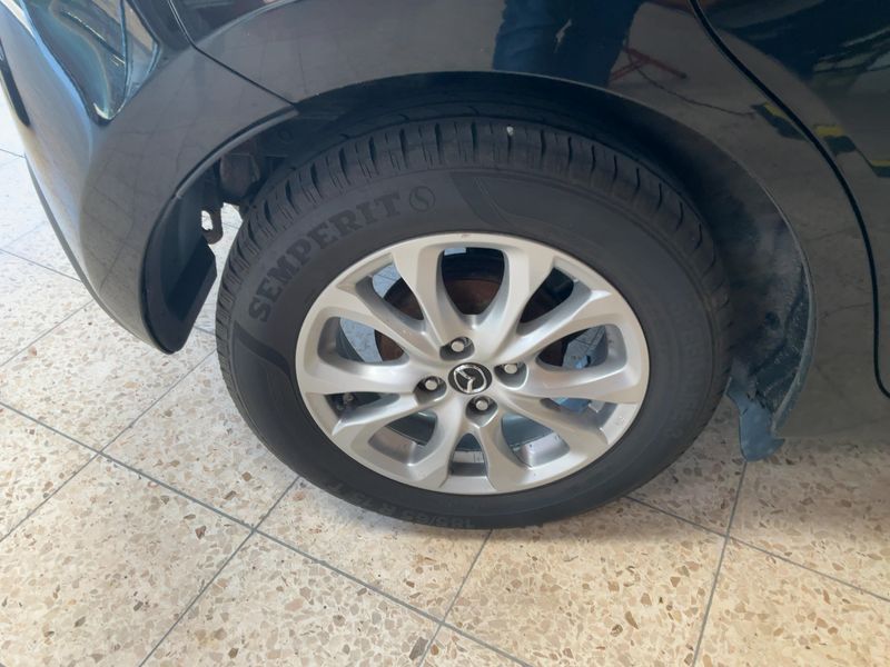 Mazda 2 1.5 Attraction 2016 – снимка 9