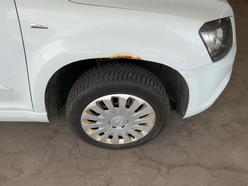 Skoda Yeti 2.0 TDI Joy 4x4 2016 – снимка 11