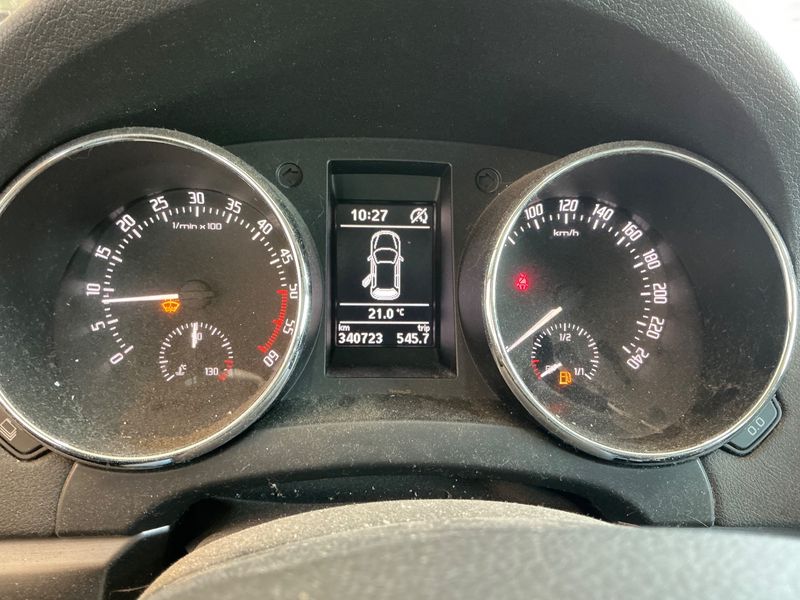 Skoda Yeti 2.0 TDI Joy 4x4 2016 – снимка 19
