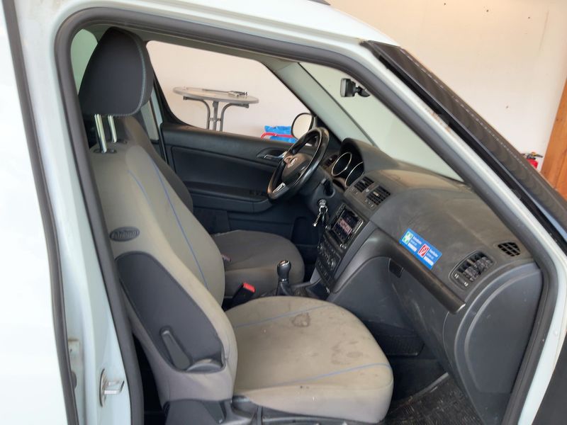 Skoda Yeti 2.0 TDI Joy 4x4 2016 – снимка 17