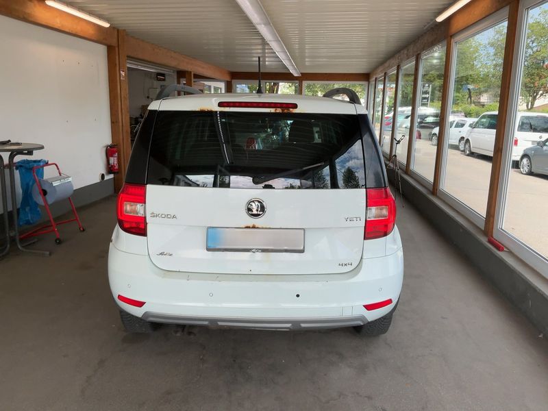 Skoda Yeti 2.0 TDI Joy 4x4 2016 – снимка 7
