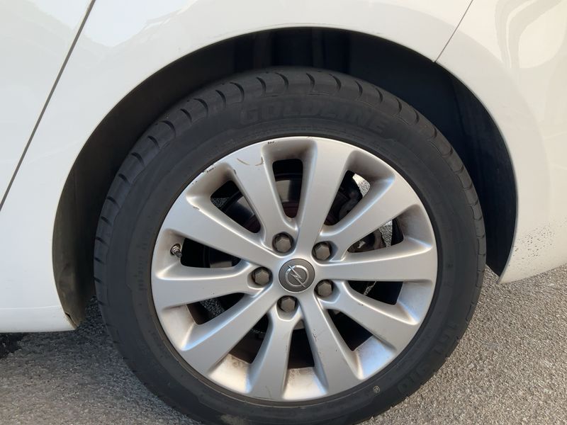 Opel Zafira Tourer 1.6 CDTI DPF Excellence 2015 – снимка 5