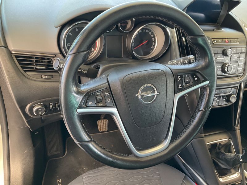 Opel Zafira Tourer 1.6 CDTI DPF Excellence 2015 – снимка 24
