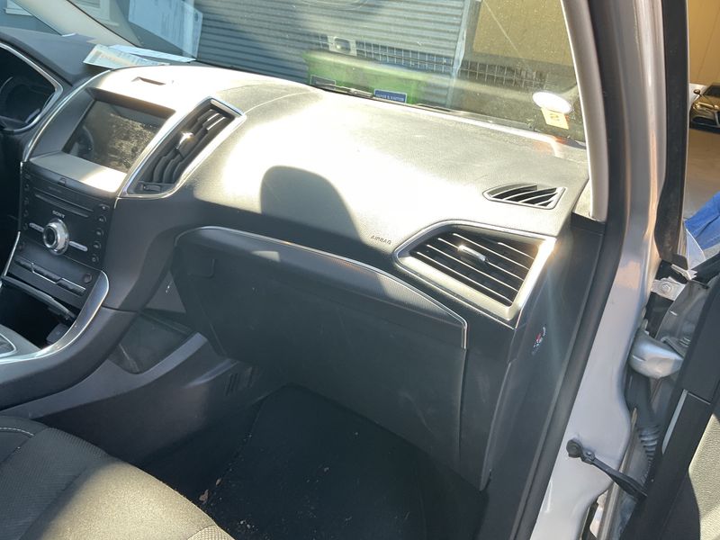 Ford S-Max 1.5 EcoBoost Titanium 2019 – снимка 29
