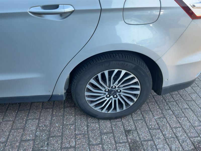 Ford S-Max 1.5 EcoBoost Titanium 2019 – снимка 5