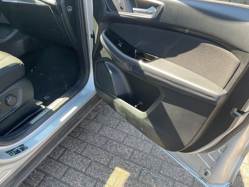 Ford S-Max 1.5 EcoBoost Titanium 2019 – снимка 32