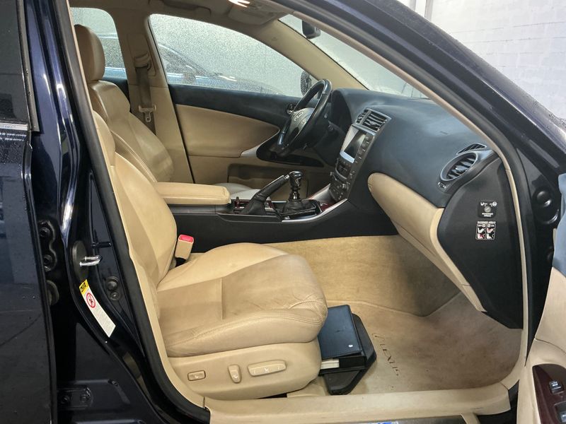 Lexus IS-Serie IS 220d 2007 – снимка 3