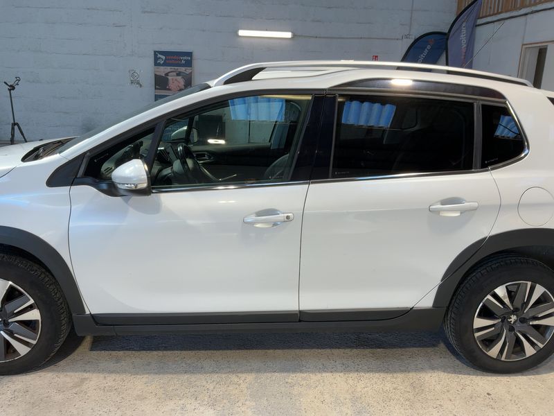 Peugeot 2008 1.2 PureTech Allure 2017 – снимка 4