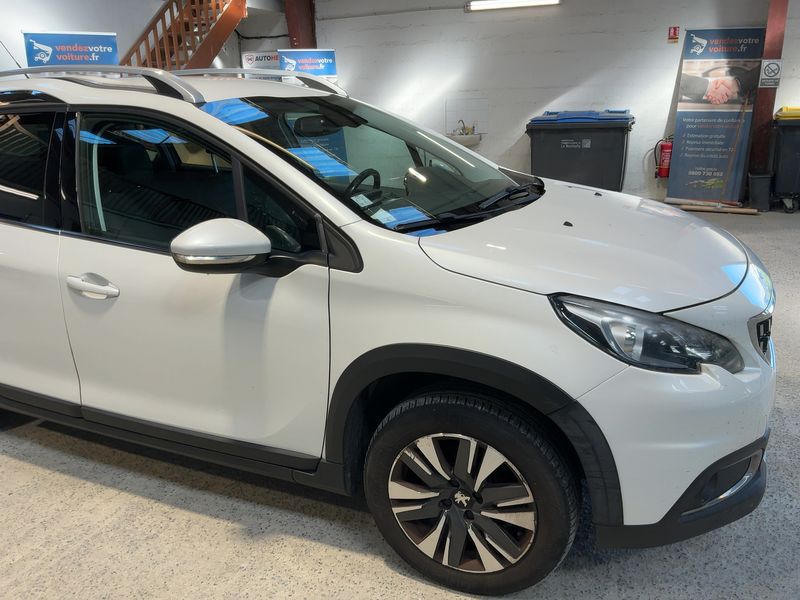 Peugeot 2008 1.2 PureTech Allure 2017 – снимка 12