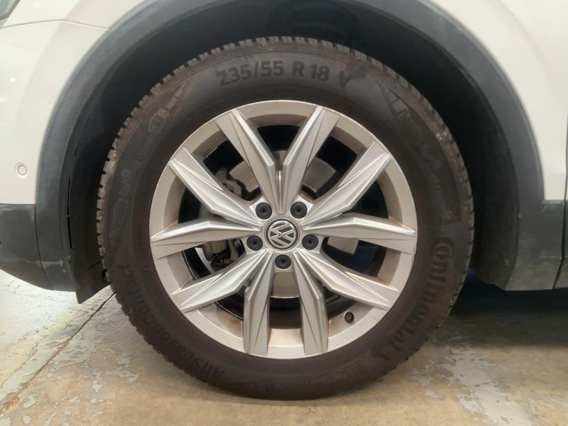 Volkswagen Tiguan 2.0 TDI Sport BlueMotion Tech 2018 – снимка 3
