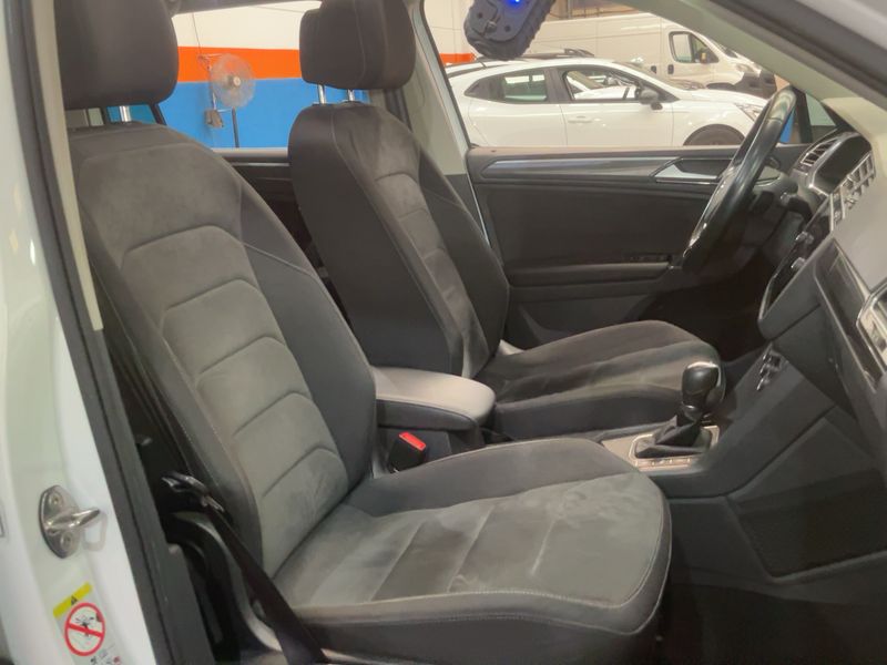 Volkswagen Tiguan 2.0 TDI Sport BlueMotion Tech 2018 – снимка 16
