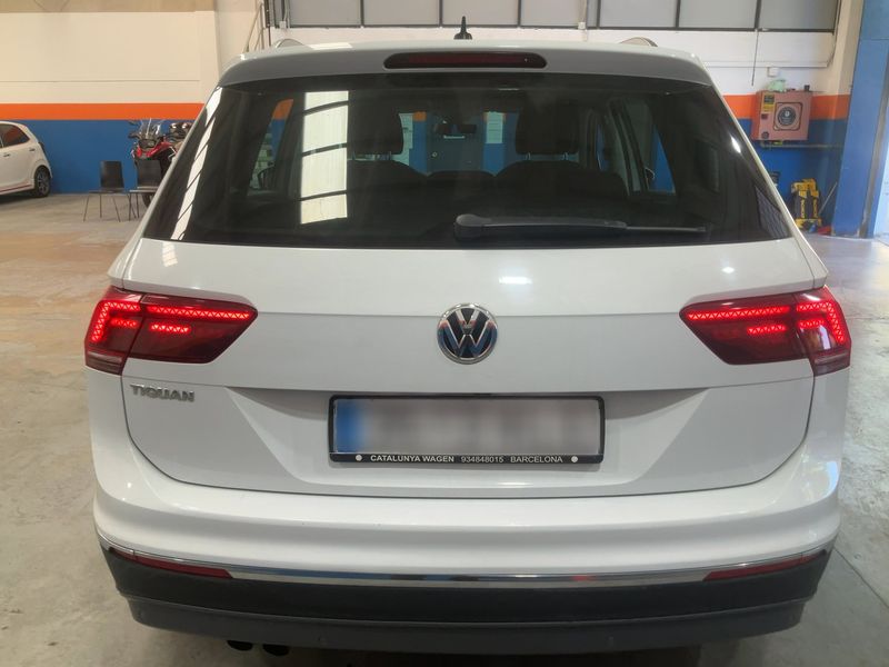Volkswagen Tiguan 2.0 TDI Sport BlueMotion Tech 2018 – снимка 7