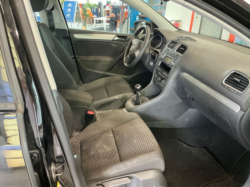 Volkswagen Golf VI 1.6 TDI Trendline 2011 – снимка 3