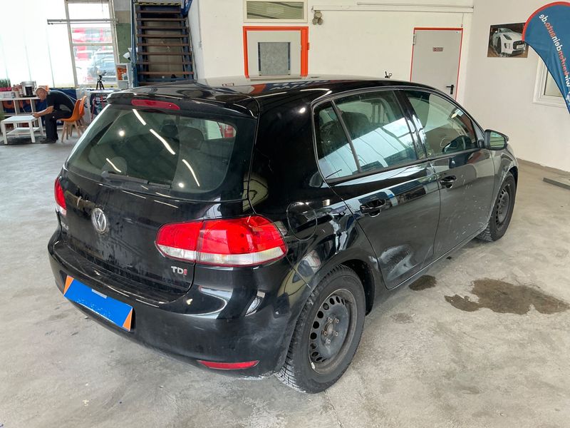 Volkswagen Golf VI 1.6 TDI Trendline 2011 – снимка 2