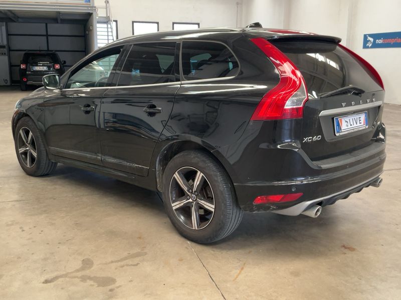 Volvo XC60 2.4 D4 R-Design AWD 2017 – снимка 6