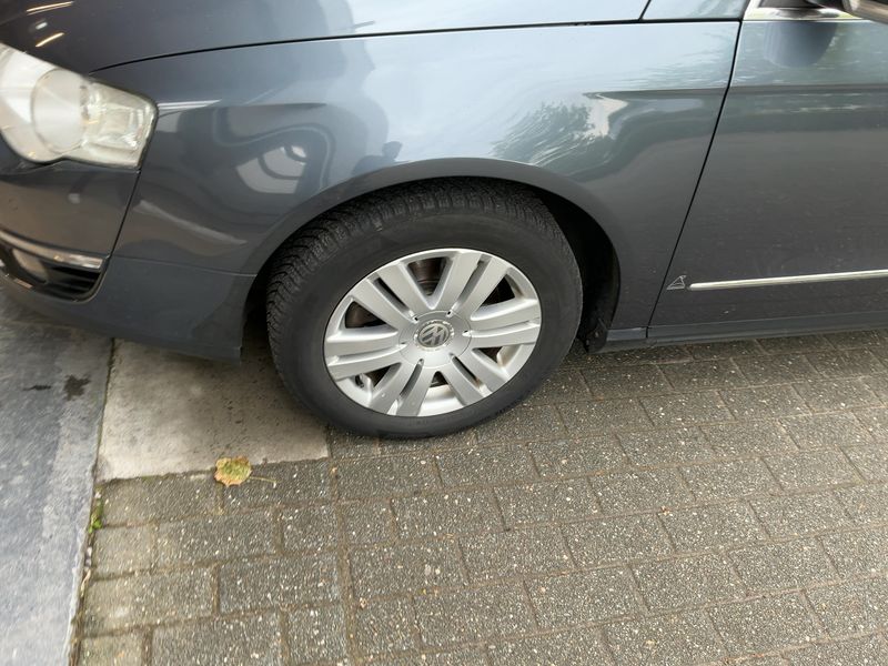 Volkswagen Passat 2.0 TDI Comfortline 2010 – снимка 17