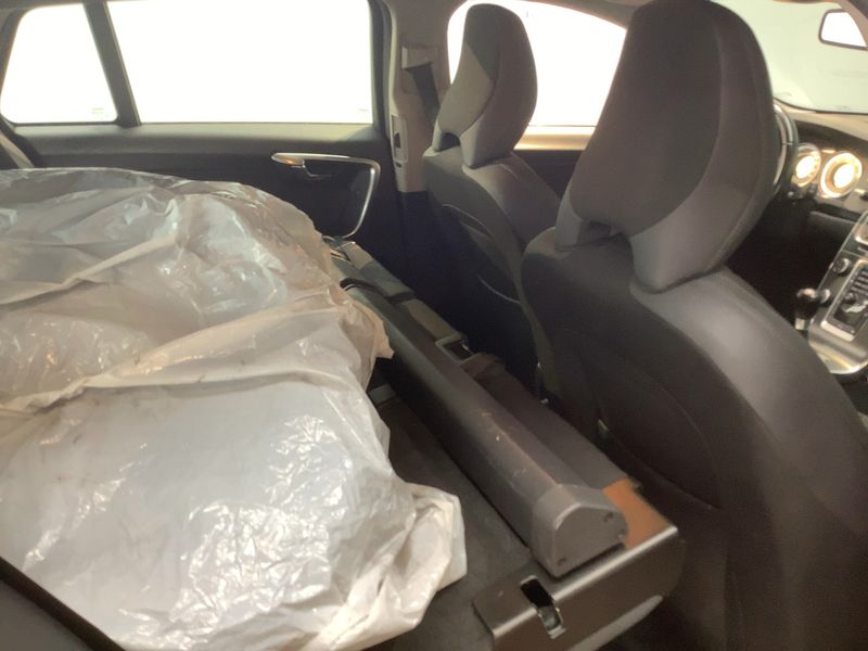 Volvo V60 1.6 D Momentum 2011 – снимка 20