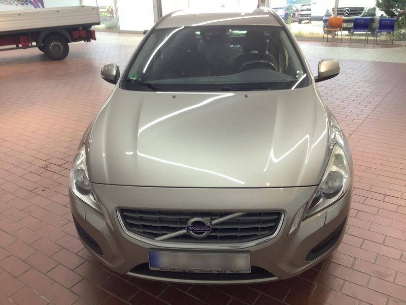 Volvo V60 1.6 D Momentum 2011 – снимка 14