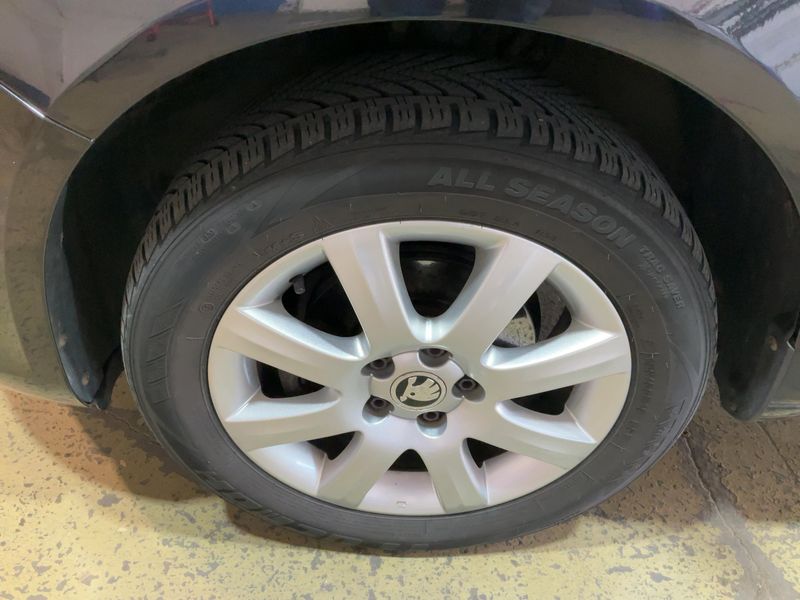 Skoda Roomster 1.2 TSI Ambition 2013 – снимка 3