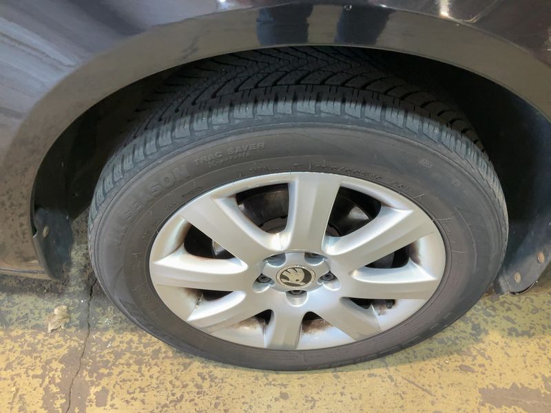 Skoda Roomster 1.2 TSI Ambition 2013 – снимка 11