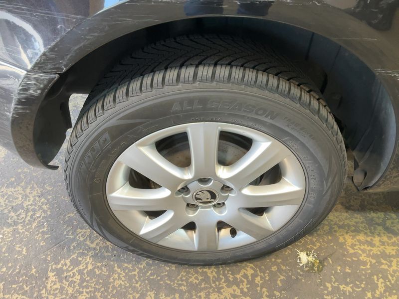 Skoda Roomster 1.2 TSI Ambition 2013 – снимка 9