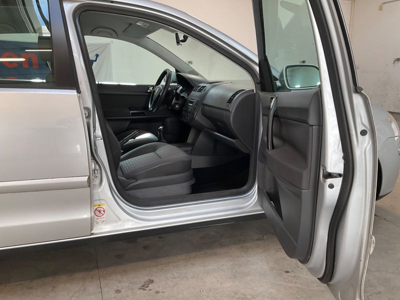 Volkswagen Polo 1.4 Trendline 2007 – снимка 3