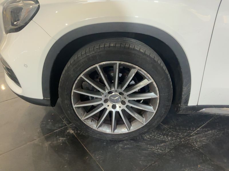 Mercedes-Benz GLA-Klasse GLA 200 AMG Line 2018 – снимка 3