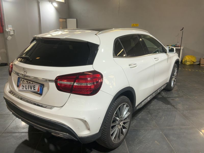 Mercedes-Benz GLA-Klasse GLA 200 AMG Line 2018 – снимка 8