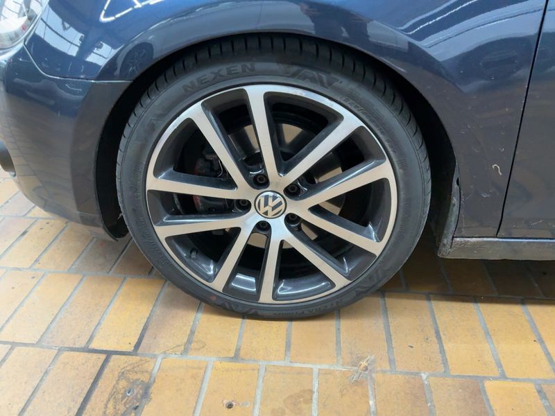 Volkswagen Golf VI 2.0 TDI Highline 4Motion 2011 – снимка 3