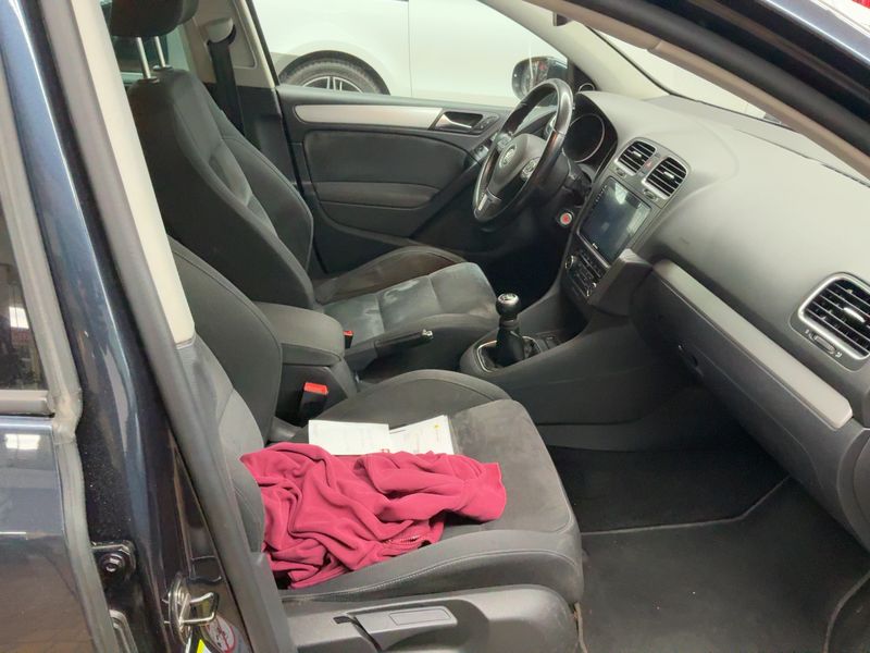 Volkswagen Golf VI 2.0 TDI Highline 4Motion 2011 – снимка 17
