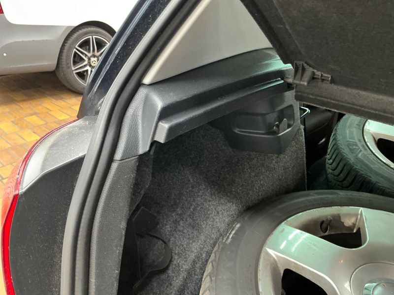Volkswagen Golf VI 2.0 TDI Highline 4Motion 2011 – снимка 45
