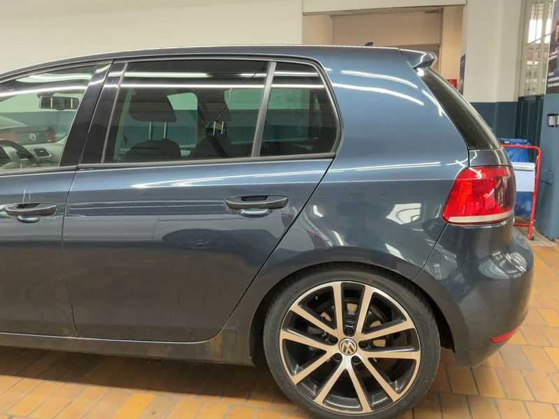 Volkswagen Golf VI 2.0 TDI Highline 4Motion 2011 – снимка 6