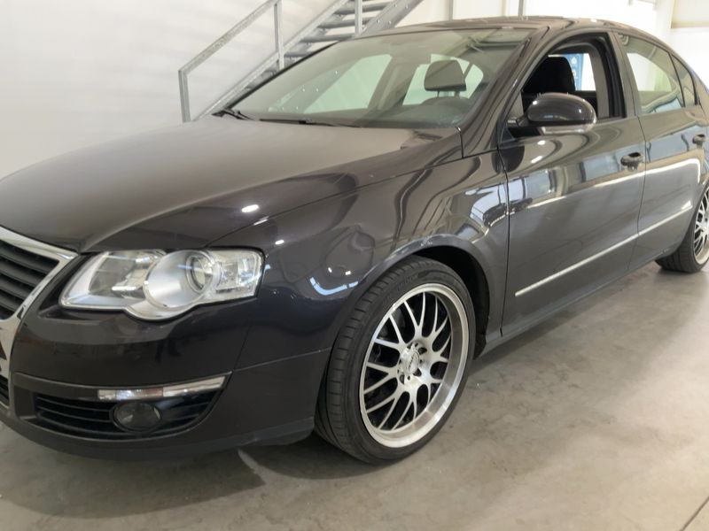 Volkswagen Passat 2.0 TDI Sportline 2009 – снимка 2