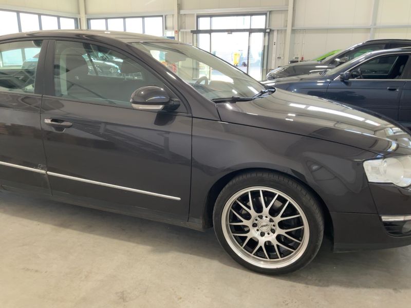 Volkswagen Passat 2.0 TDI Sportline 2009 – снимка 12