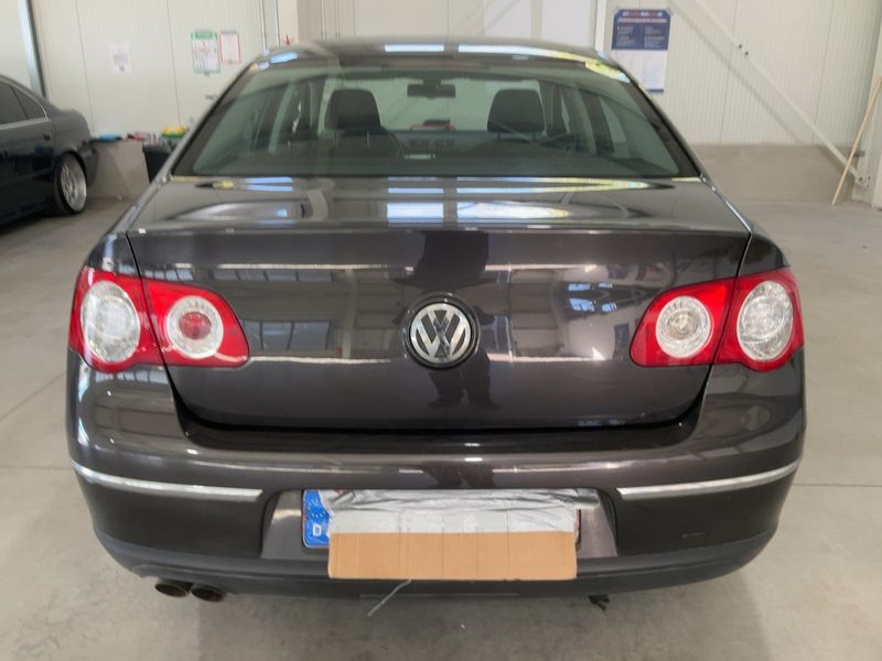 Volkswagen Passat 2.0 TDI Sportline 2009 – снимка 7