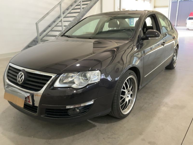 Volkswagen Passat 2.0 TDI Sportline 2009 – снимка 1