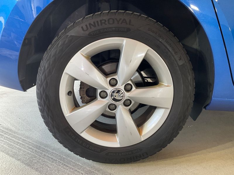 Skoda Rapid Spaceback 1.2 TSI Ambition 2015 – снимка 9