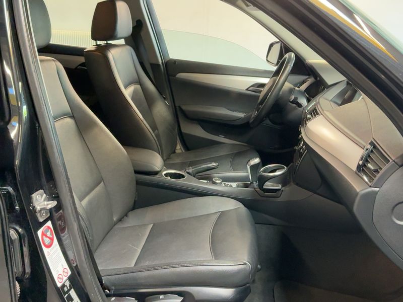 BMW X1 xDrive 18d Sport 2014 – снимка 16