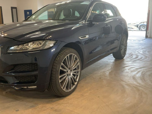 Jaguar F-Pace 20d Prestige AWD 2018 – снимка 2