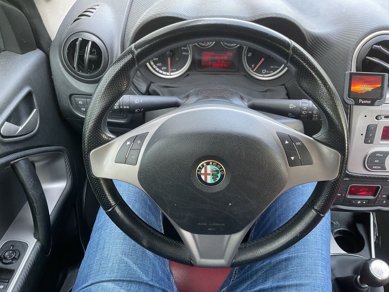 Alfa Romeo MiTo 1.3 JTDM Distinctive 2012 – снимка на щета