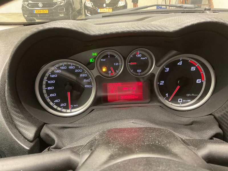 Alfa Romeo MiTo 1.3 JTDM Distinctive 2012 – снимка 4