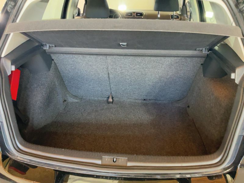 Volkswagen Golf VI 1.6 TDI Trendline 2010 – снимка 15