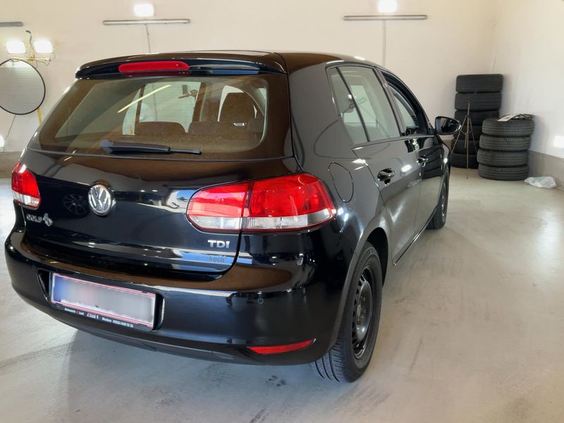 Volkswagen Golf VI 1.6 TDI Trendline 2010 – снимка 8